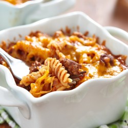 a5. menu de la semaine -  Pâtes gratinées, sauce rosée à la viande (boeuf) et légumes