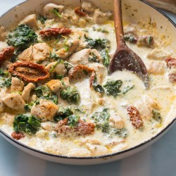 d. Prêt-à -manger congelé: Poitrine de poulet toscane