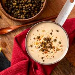 d. Prêt-à -manger congelé: Sauce au poivre et vin blanc
