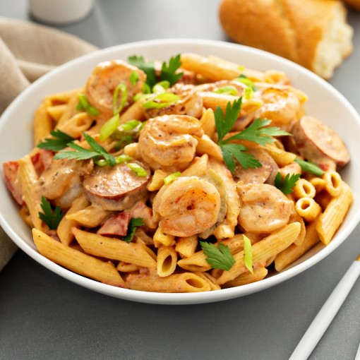 a3. menu de semaine - Pâtes aux crevettes, saucisses et brocolis