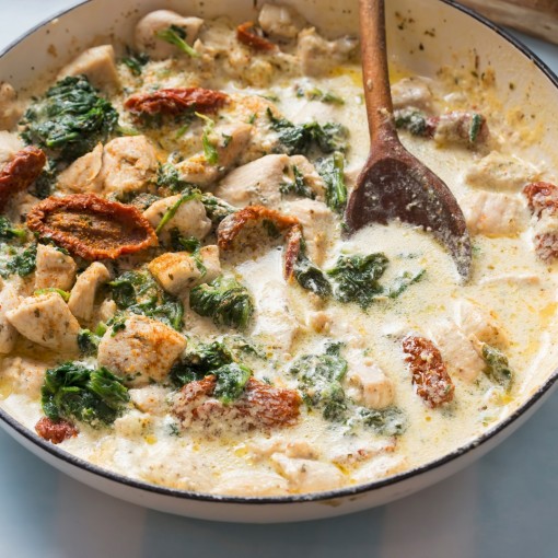 d. Prêt-à -manger congelé: Poitrine de poulet toscane