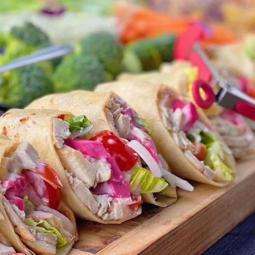 d. Prêt-à -manger frais: Wrap shish taouk