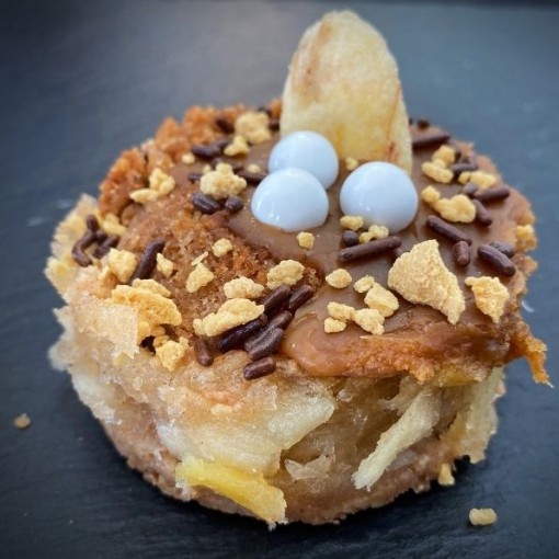 Gâteau croquant pomme et caramel (congelé)